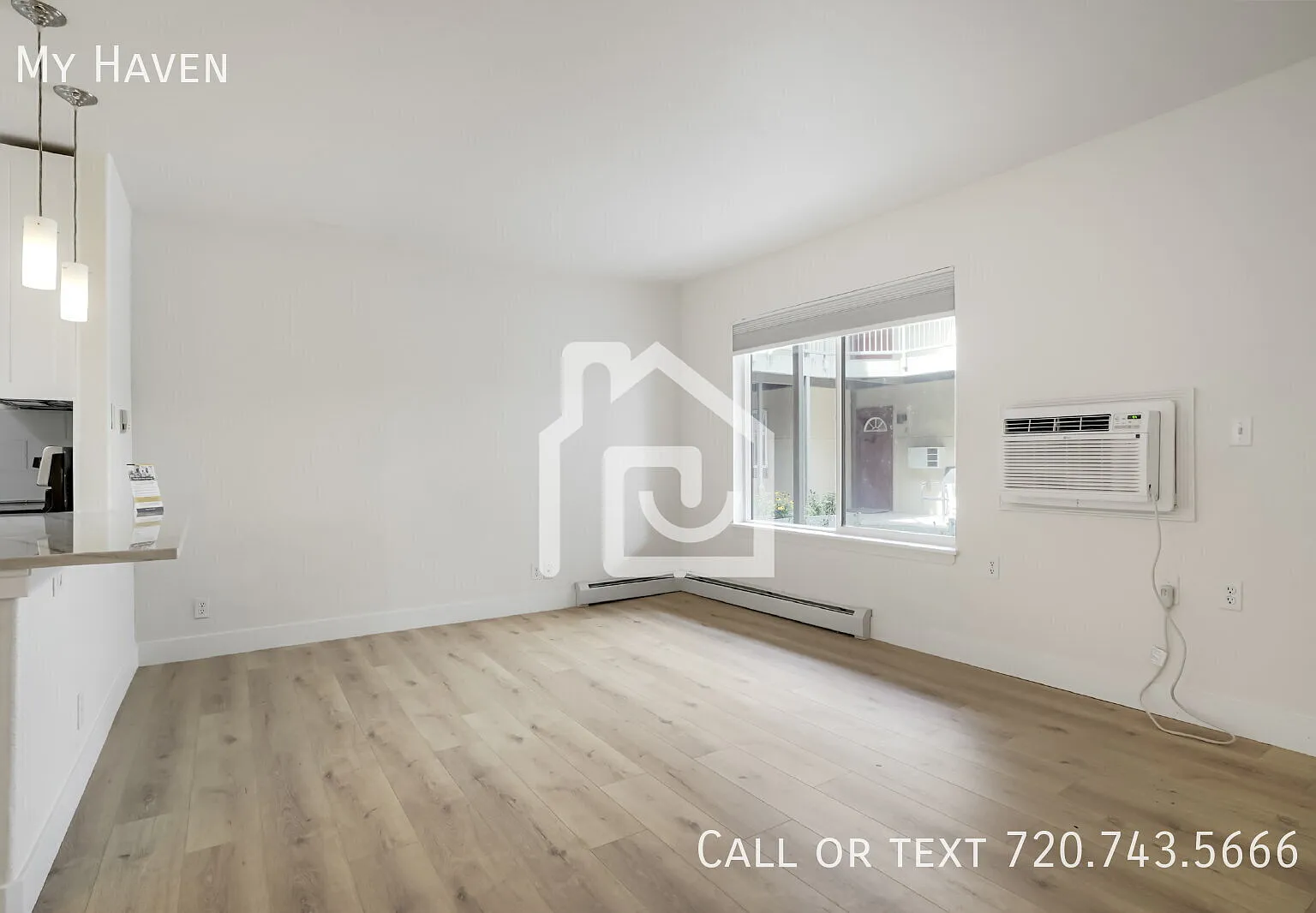 Updated Apartment in The Heart of Jefferson Park — Photo 4
