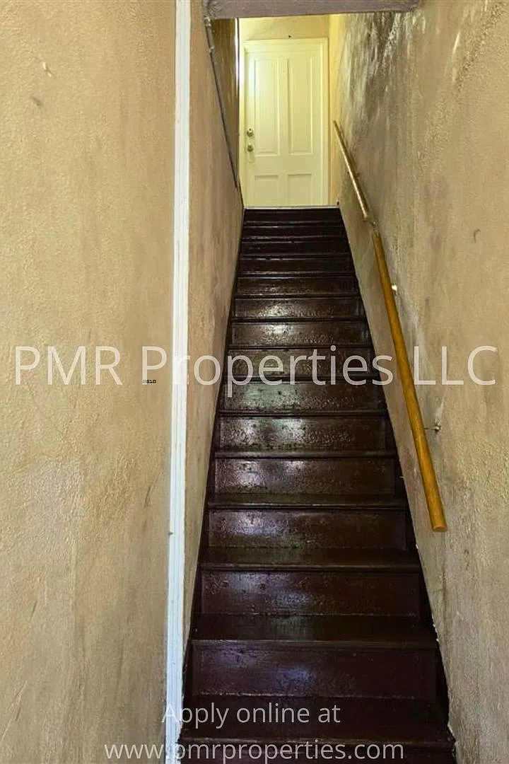 609 s 8th Street — Photo 2