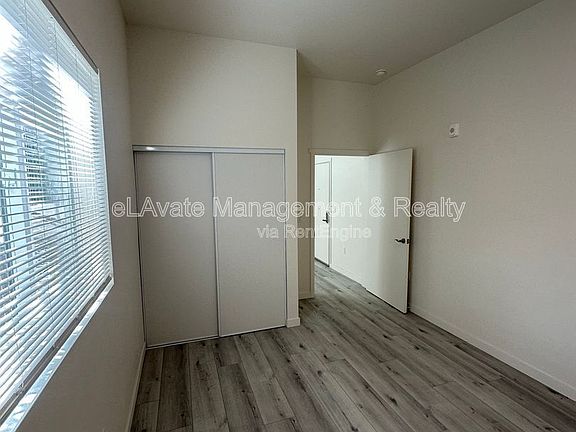 4th image of 1120 E 25th St #202