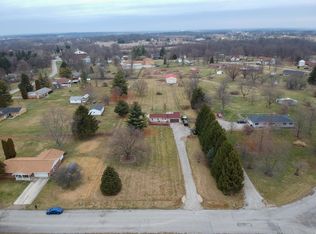 2800 Corwin Cir, Springfield, OH 45502