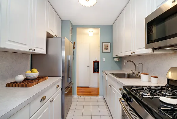 Sold by Compass | media 15