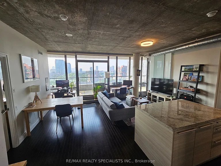 33 Mill St #806 — Photo 9