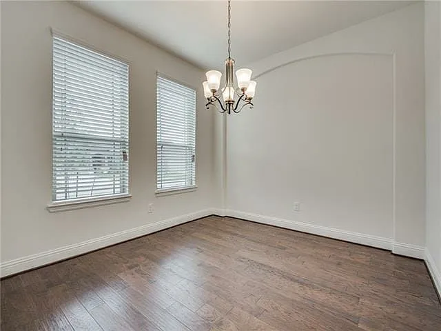 4 bed, 2461 sqft, $2,350 — Photo 4