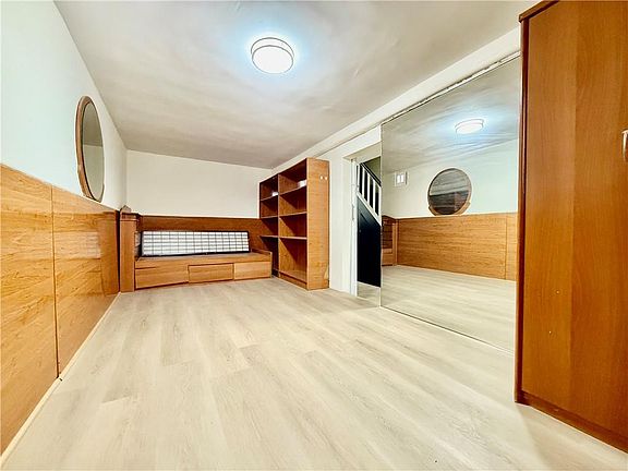 5th image of 8886 19th Ave Floor 1