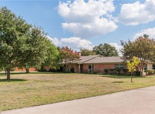 326 Pierce Rd, Red Oak, TX 75154