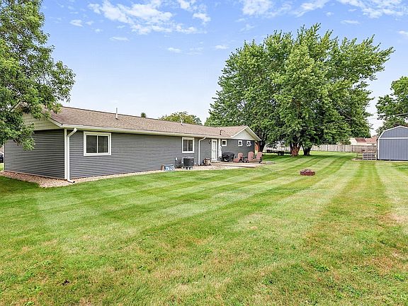 4th image of 1604 Broadview Dr