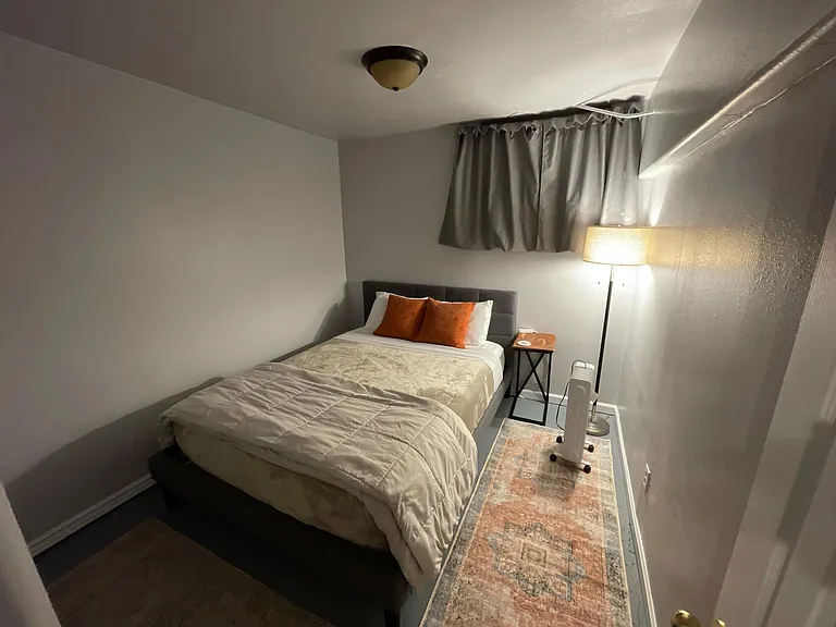 856 E Carter St #5 — Photo 16