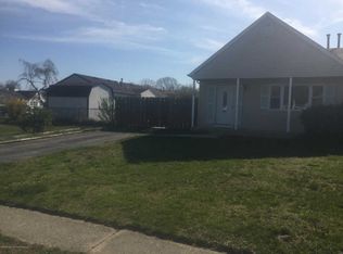 549 Constable Pl, Toms River, NJ 08753