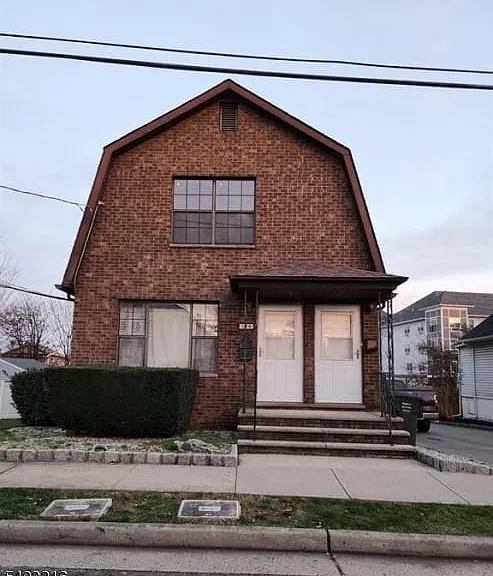 24 Emmett Ave #1 — Photo 1