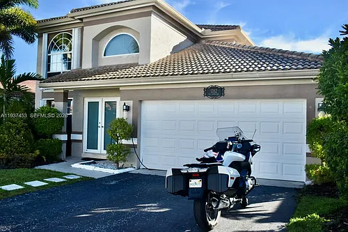 1352 NW 129th Way Photo 1
