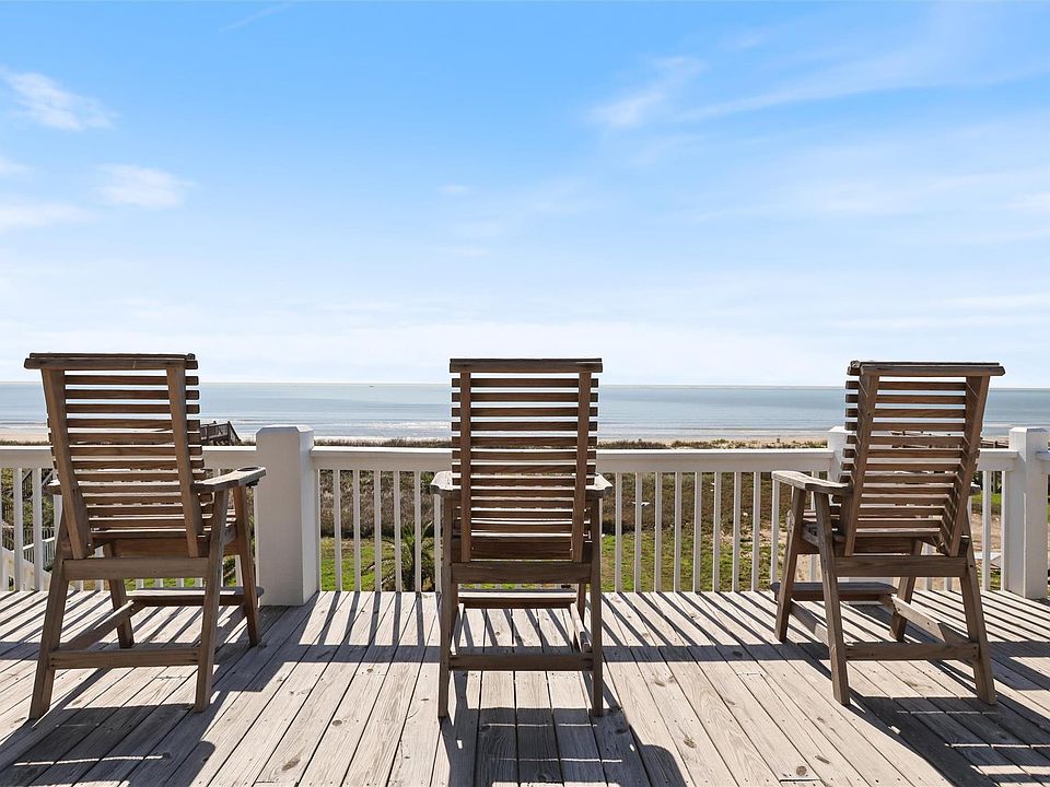 1st image of 3026 Copacabana Dr