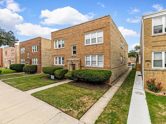 2nd image of 2626 W Balmoral Ave APT 2W