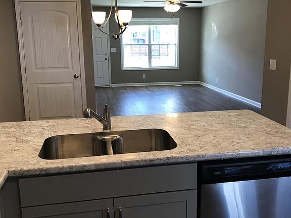 4th image of 210 Alexander Blvd