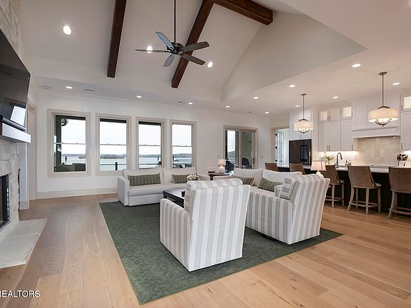 5th image of 298 Cypress Pointe Dr