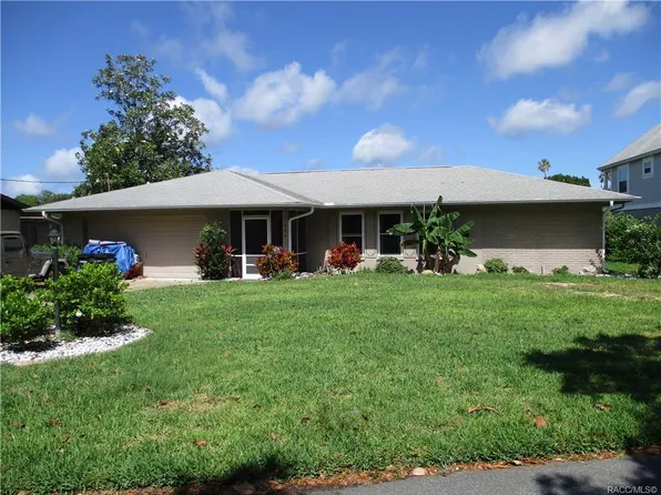 1084 N Palm Springs Ter, Crystal River, FL 34429
