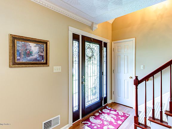 4th image of 468 Zinnia Way