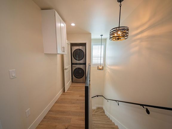 3rd image of 1541 W 65th St