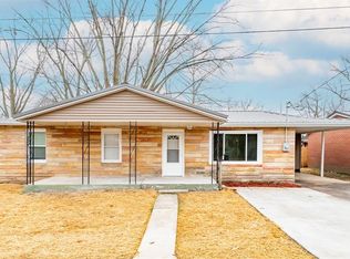 116 S 6th St, Austin, IN 47102