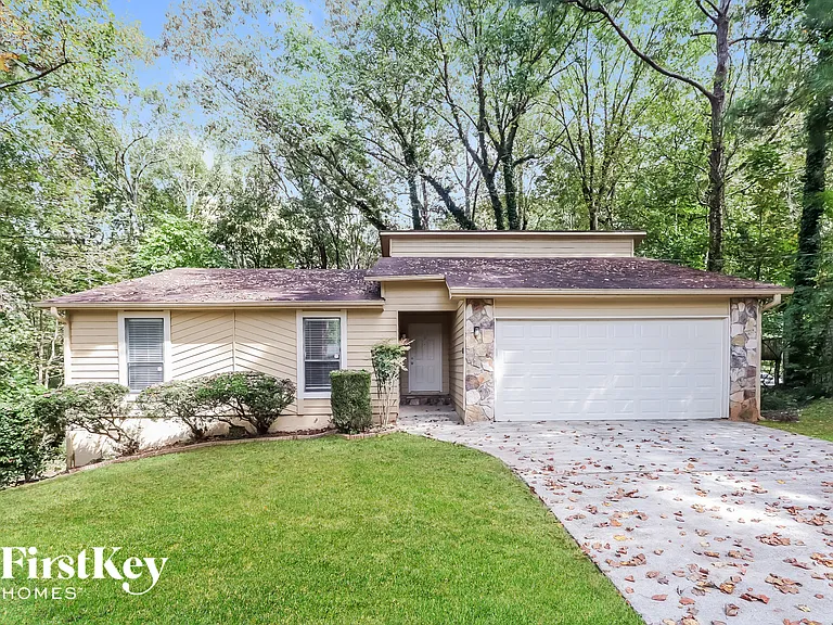3226 Deshong Dr — Photo 1