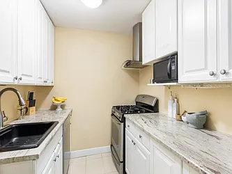 Rented by Sotheby's International Realty