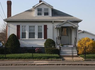 334 Sea St, Quincy, MA 02169