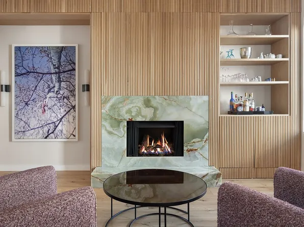 683 Leonard St, Brooklyn, NY 11222