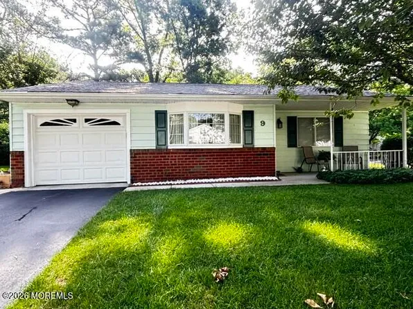9 Louisiana Way, Whiting, NJ 08759