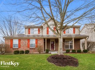 903 Pineneedle Pl, Maineville, OH