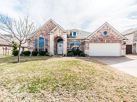 2nd image of 360 Cedar Crest Dr