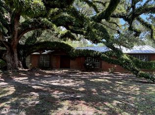 4344 Popps Ferry Rd, Diberville, MS 39540
