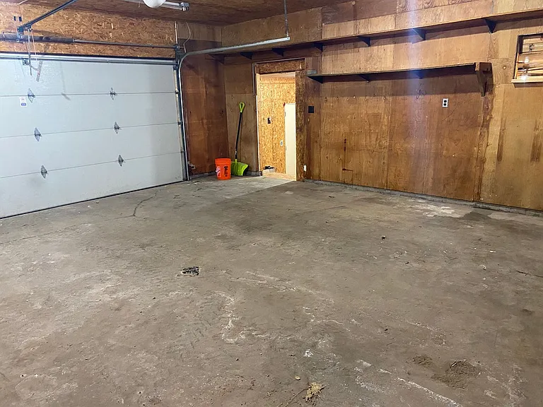 3382 Martin Rd — Photo 18