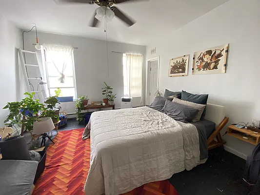 Rented by Realty Collective | media 13