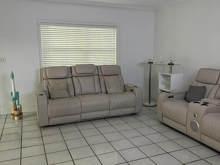 2600 S Ocean Dr — Photo 6