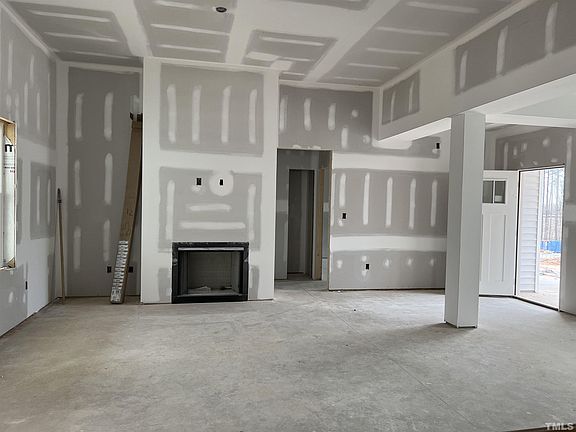 5th image of 399 Little River Dr
