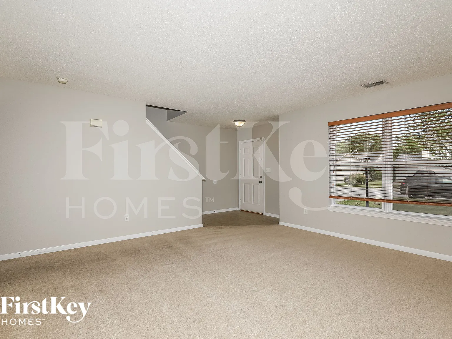 4 bed, 2.5 bath, 2254 sqft, $2,385 — Photo 2