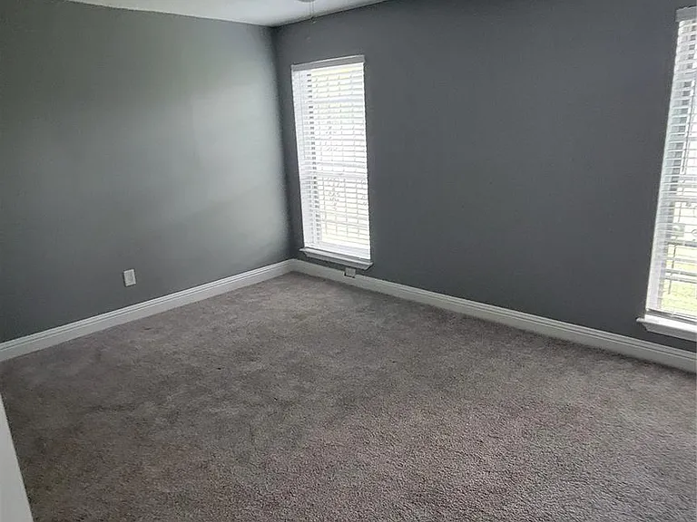 1919 Long Barrel Ln — Photo 6