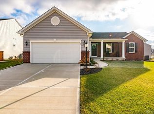 64 Waterford Blvd, Fairborn, OH 45324