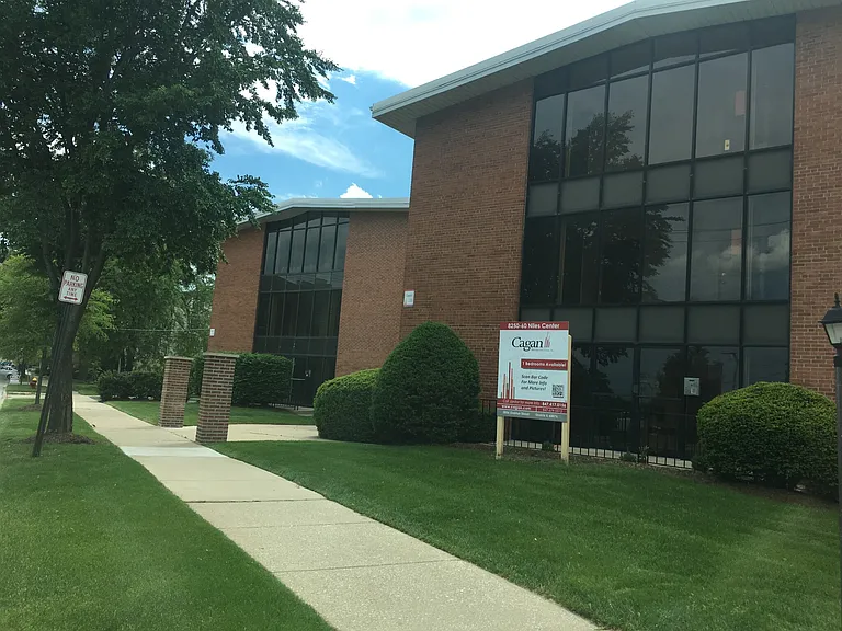 8254 Niles Center Rd #E3 — Photo 8