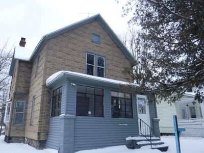 919 4th St, Three Rivers, MI, 49093