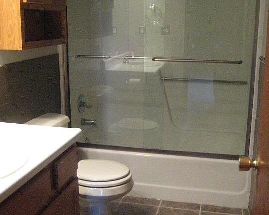 Upstairsbathroom