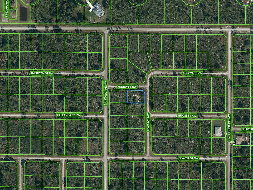 2nd image of 642 Arrow Pl NW