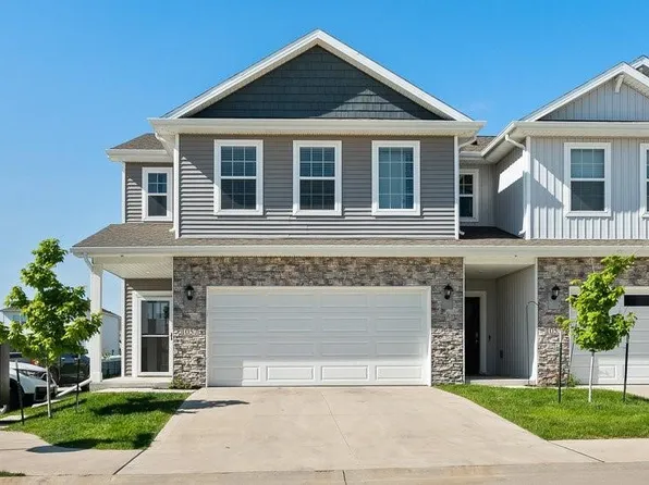 1057 Maywood Ln, Waukee, IA 50263