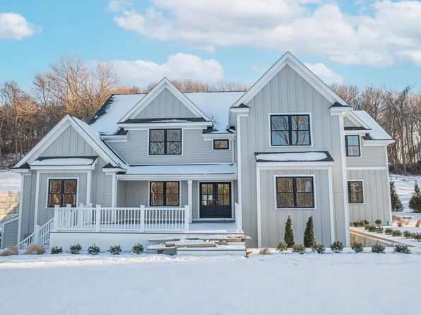 109 Bridge St, South Hamilton, MA 01982