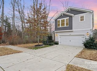 6220 Hailstone Rd, Charlotte, NC 28215