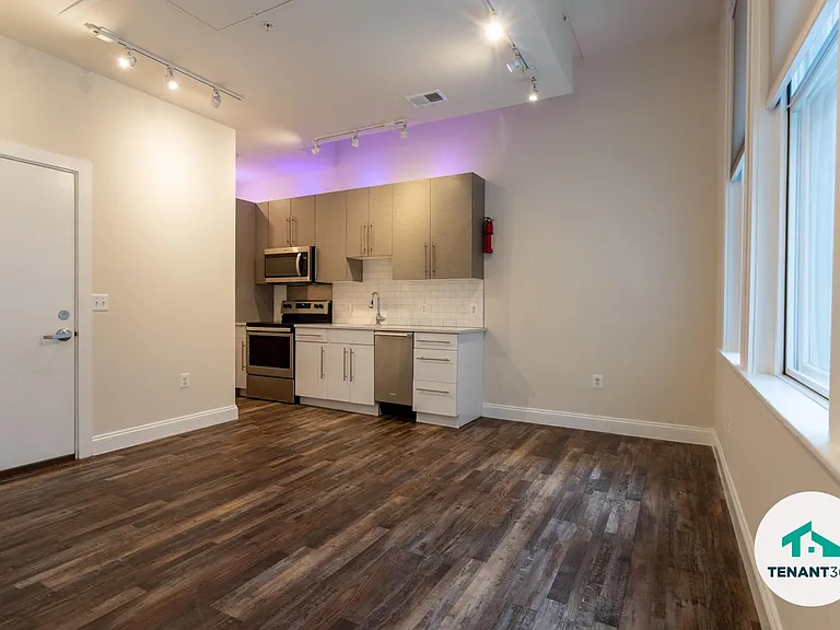 8 E Fayette St #201 — Photo 3