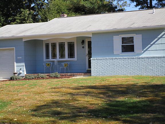 2nd image of 14 Stanford Dr