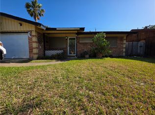 5822 Woodhaven Dr, Corpus Christi, TX 78412
