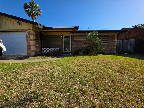 5822 Woodhaven Drive, Corpus Christi, TX 78412