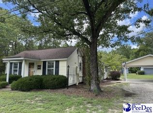 2204 W Old Camden Rd, Hartsville, SC 29550
