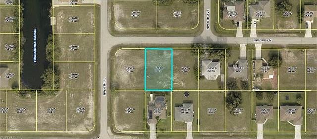 1st image of 608 NW 3rd Ln